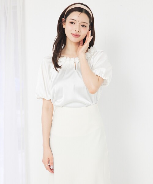 SELFIST(セルフィスト)の「フラワーモチーフブラウス フリル オケージョン 夏服 半袖 フェミニン(シャツ/ブラウス・レディース・オフホワイト/ブラック/サーモンピンク・フリー)」の15枚目の写真