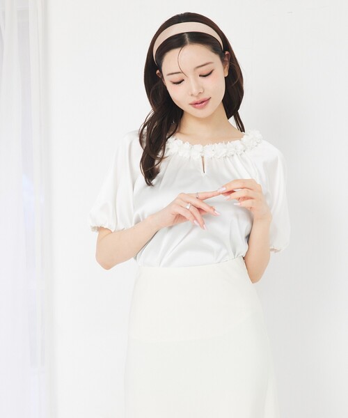 SELFIST(セルフィスト)の「フラワーモチーフブラウス フリル オケージョン 夏服 半袖 フェミニン(シャツ/ブラウス・レディース・オフホワイト/ブラック/サーモンピンク・フリー)」の17枚目の写真