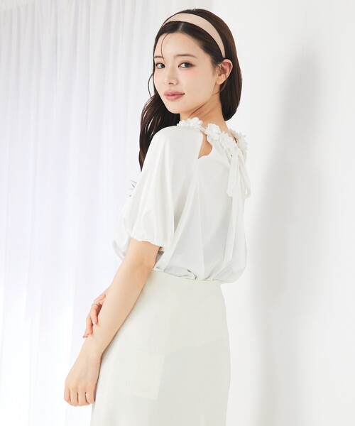 SELFIST(セルフィスト)の「フラワーモチーフブラウス フリル オケージョン 夏服 半袖 フェミニン(シャツ/ブラウス・レディース・オフホワイト/ブラック/サーモンピンク・フリー)」の20枚目の写真