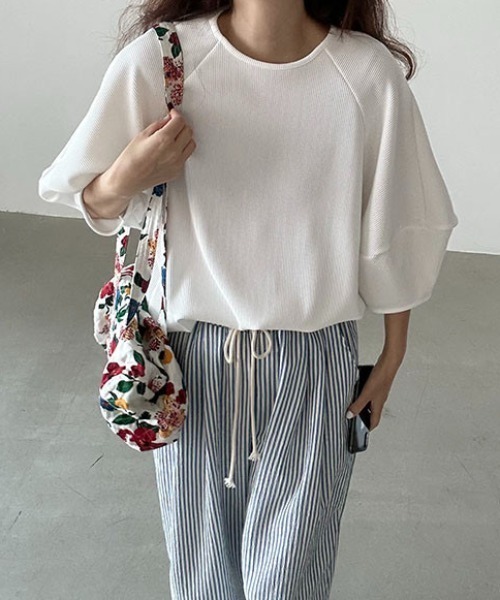 FAVORITO（ファヴォリート）の「袖ボリュームジップストップス（Tシャツ/カットソー・レディース・ホワイト・F）」の10枚目の写真