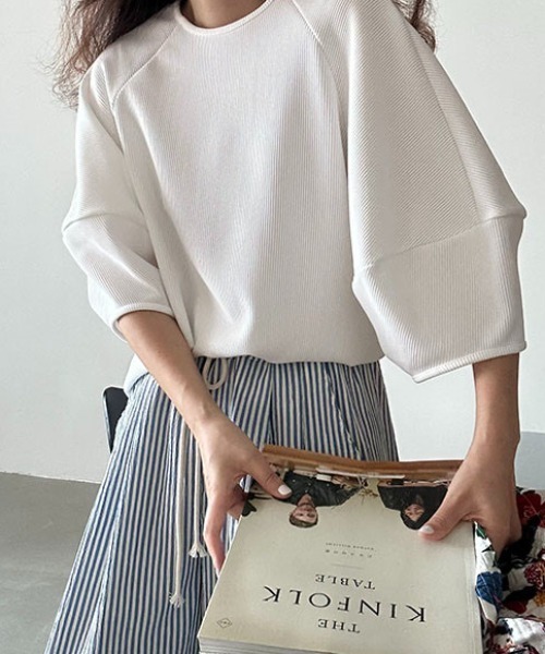FAVORITO（ファヴォリート）の「袖ボリュームジップストップス（Tシャツ/カットソー・レディース・ホワイト・F）」の12枚目の写真