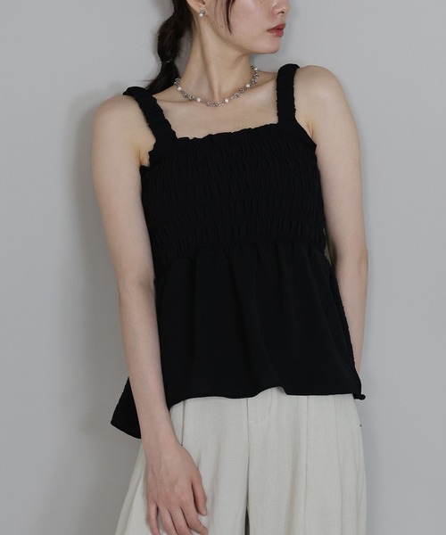 J by blue（ジェイバイブルー）の「ギャザートップス（キャミソール・レディース・ブラウン/ホワイト/ブラック・MEDIUM）」の3枚目の写真