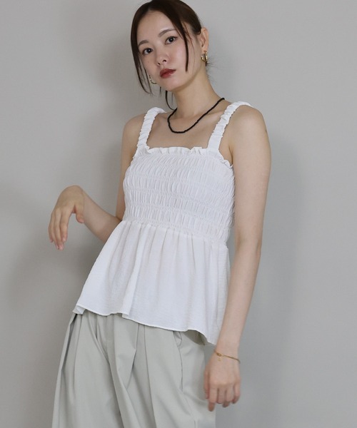 J by blue（ジェイバイブルー）の「ギャザートップス（キャミソール・レディース・ブラウン/ホワイト/ブラック・MEDIUM）」の8枚目の写真