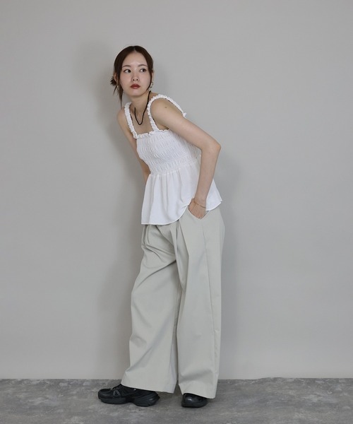 J by blue（ジェイバイブルー）の「ギャザートップス（キャミソール・レディース・ブラウン/ホワイト/ブラック・MEDIUM）」の10枚目の写真