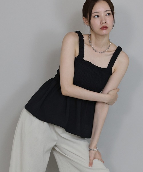 J by blue（ジェイバイブルー）の「ギャザートップス（キャミソール・レディース・ブラウン/ホワイト/ブラック・MEDIUM）」の21枚目の写真