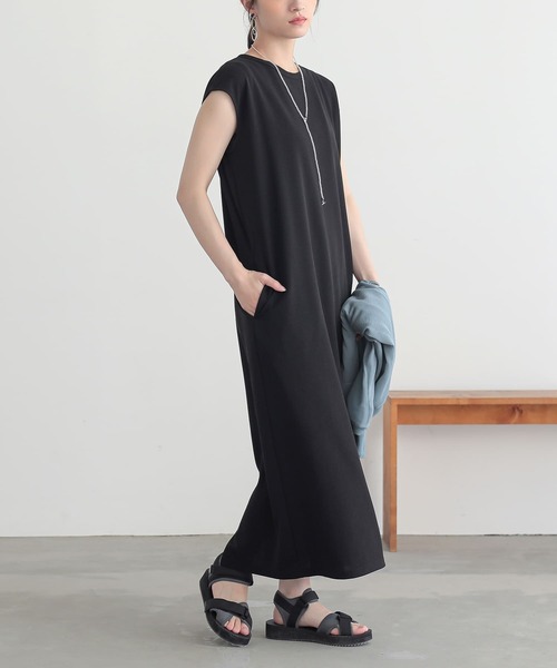n'OrLABEL(ノアールレーベル)の「チュールキャミ&ワンピースセットアップ【セットアップ2点セット】(ワンピース・レディース・ブルー/ブラック・2/1)」の18枚目の写真