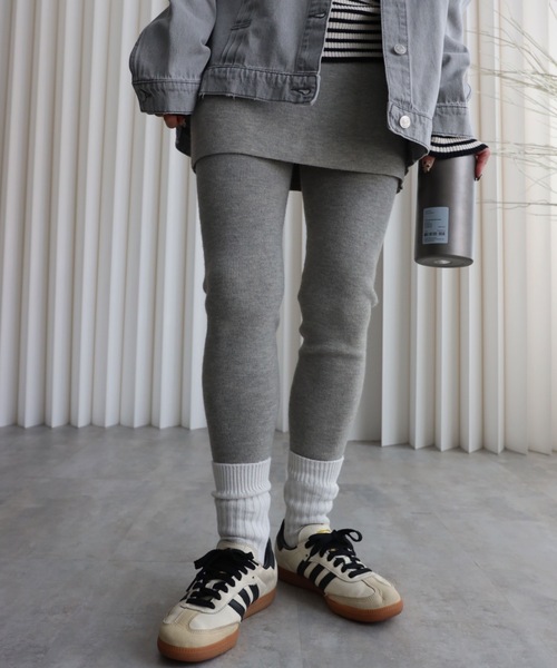 YENNA(イェンナ)の「【スカート付きニットレギンス】レイヤードスタイル / ニットパンツ / スカートパンツレイヤード / セット / レイヤードニットスカートパンツ(レギンス/スパッツ・レディース・アイボリー/ブラック/ブラウン/ベージュ/グレー/オフホワイト・FREE)」の4枚目の写真