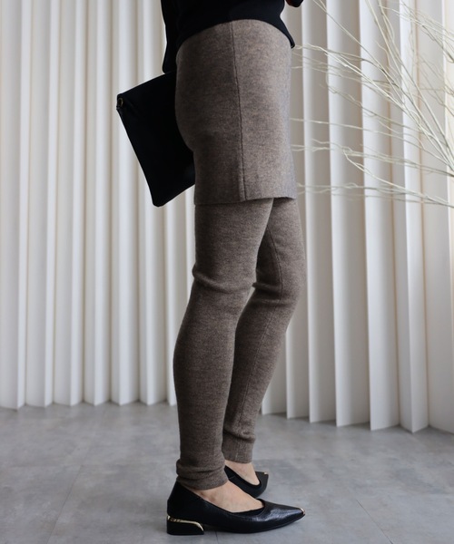 YENNA(イェンナ)の「【スカート付きニットレギンス】レイヤードスタイル / ニットパンツ / スカートパンツレイヤード / セット / レイヤードニットスカートパンツ(レギンス/スパッツ・レディース・アイボリー/ブラック/ブラウン/ベージュ/グレー/オフホワイト・FREE)」の9枚目の写真