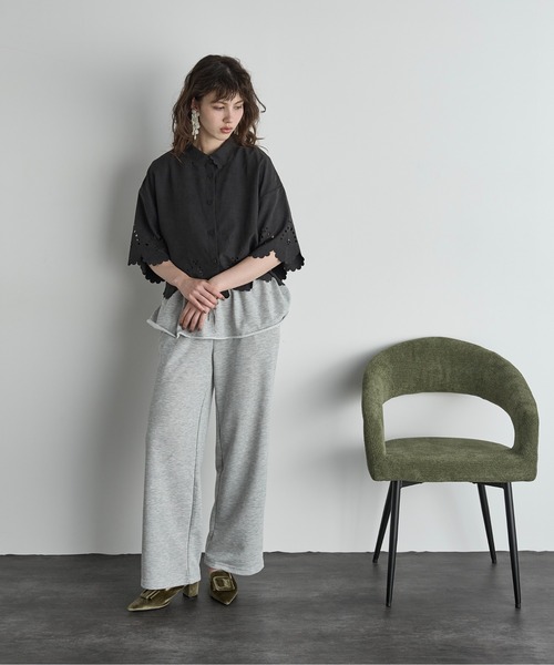 THE YOn(ザヨン)の「ヒートカットスカラップハーフスリーブシャツ(シャツ/ブラウス・レディース・ブラック/ベージュ・FREE)」の15枚目の写真