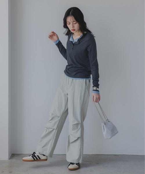 210nouve（トゥージュヌーブ）の「フェイクレイヤード 配色 ヘンリーネック ロンT（Tシャツ/カットソー・レディース・ブラウン/チャコールグレー/グレー/オレンジ/ブラウン系その他/イエロー・FREE）」の12枚目の写真