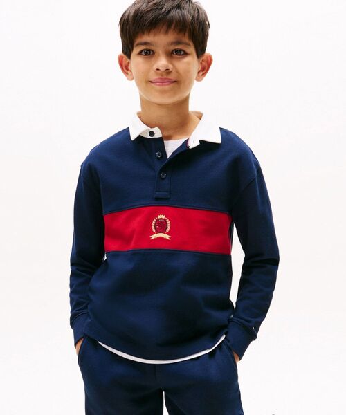 TOMMY HILFIGER（トミーヒルフィガー）の「BOYS ライン入りロングスリーブポロシャツ（ポロシャツ・キッズ・ネイビー/ブラウン系その他・140cm/150cm/160cm/130cm）」の2枚目の写真
