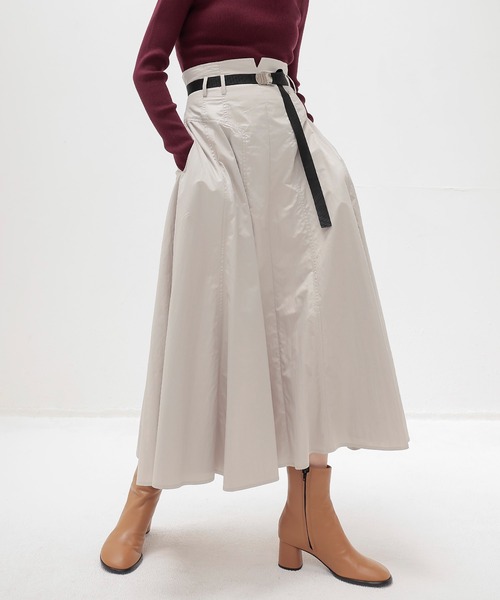 DRESSLAVE(ドレスレイブ)の「fit & flare panel long skirt(フィット&フレアパネルロングスカート)(スカート・レディース・グレー/カーキ/ベージュ・36/38)」の1枚目の写真