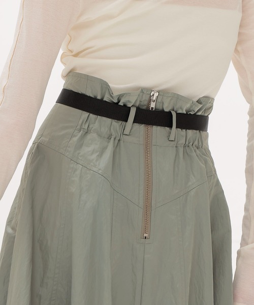 DRESSLAVE(ドレスレイブ)の「fit & flare panel long skirt(フィット&フレアパネルロングスカート)(スカート・レディース・グレー/カーキ/ベージュ・36/38)」の6枚目の写真
