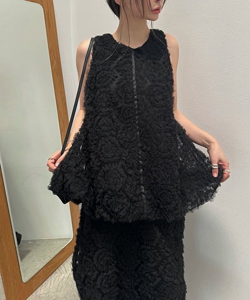 セール】circle tulle motif balloon peplum nosleeve tops（シャツ