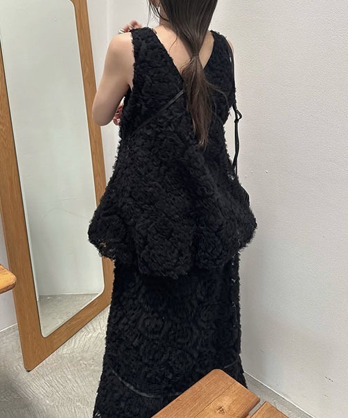 WILLFULLY（ウィルフリー）の「circle tulle motif balloon peplum