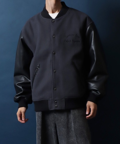 ANPAS(アンパス)の「ANPAS Exclusive Melton Varsity Jacket with One-Point Logo Embroidery /アンパス別注 ワンポイントロゴ刺繍 メルトン スタジャン メンズ レディース ユニセックス アウター ブルゾン(スタジャン・メンズ・ブラック/チャコール・M/L/LL)」の5枚目の写真