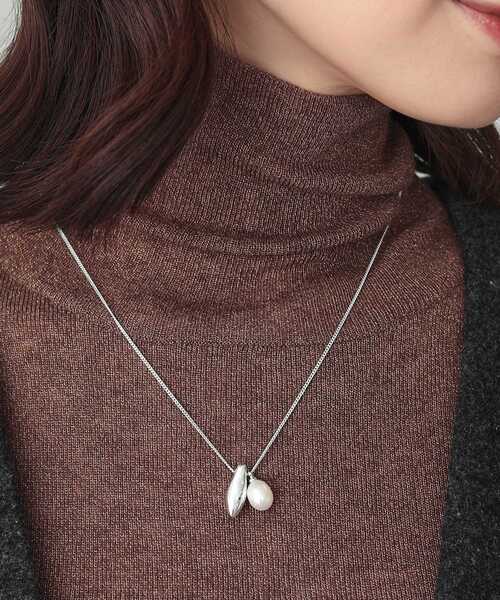 INDIVI（インディヴィ）の「チャームバリエネックレス（ネックレス・レディース・シルバー系5/シルバー/ゴールド系5/ゴールド・00）」の10枚目の写真