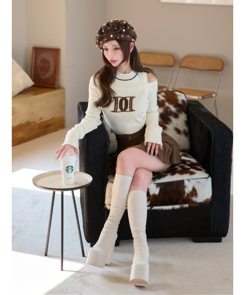 Darich（ダーリッチ）の「セミワイドプリーツテーラードミニスカート