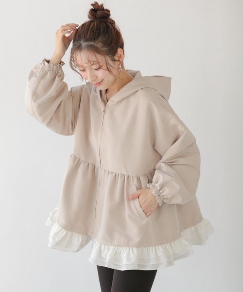 Fit more(フィットモア)の「【ZOZO限定カラー】ペプラムフリル2WAYフーディジャケット(その他アウター・レディース・ホワイト/ブラック/ベージュ/ネイビー・FREE)」の3枚目の写真