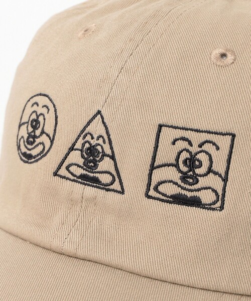 TOKYO CULTUART by BEAMS（トウキョウカルチャートバイビームス）の「うまい棒 × Ken Kagami / 刺繍 CAP（キャップ・レディース・ベージュ/ネイビー・ONE SIZE）」の5枚目の写真