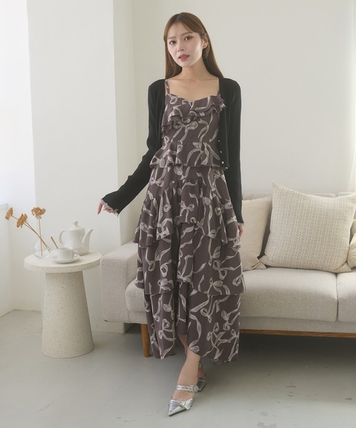 Ambre Neige(アンブルネージュ)の「gold flare button sleeve knit cardigan / ゴールドボタンフレアスリーブニットカーディガン(カーディガン/ボレロ・レディース・ブラック/ボルドー/アイボリー・FREE)」の8枚目の写真