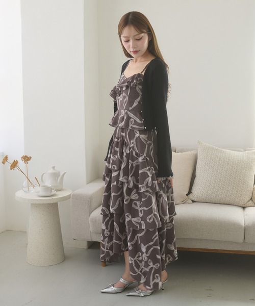 Ambre Neige(アンブルネージュ)の「gold flare button sleeve knit cardigan / ゴールドボタンフレアスリーブニットカーディガン(カーディガン/ボレロ・レディース・ブラック/ボルドー/アイボリー・FREE)」の10枚目の写真