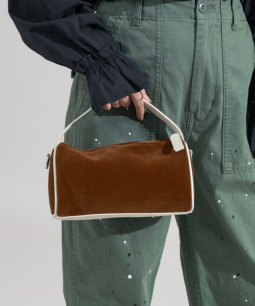 uk お値下げ大歓迎 ☺︎　バッグ AOKI新入社員約30名の声から生まれた！「多収納軽量3WAYバッグ」販売