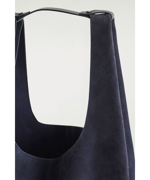 スラウチートート - スエード（トートバッグ）｜COS（コス）の