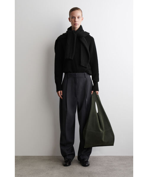 【COS コス】定価39000円　【コンバーチブルスエードバッグ】黒　完売品 CONVERTIBLE TOTE BAG - SUEDE コンバーチブルトートバッグ - スエード