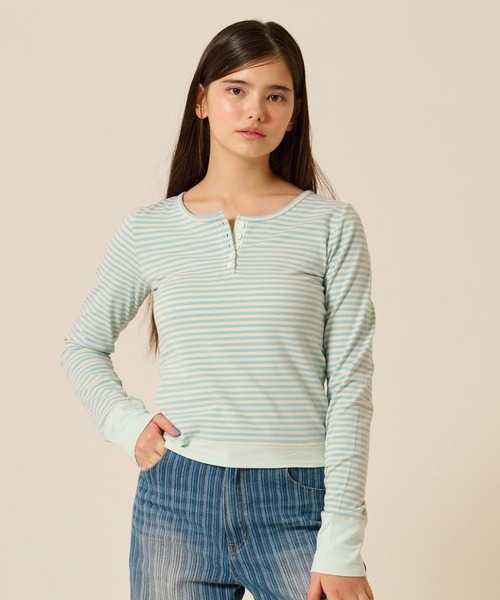 TINA:JOJUN(ティーナジョジュン)の「ボーダー ヘンリーネック カットソー TINA:JOJUN(Tシャツ/カットソー・レディース・ピンク/パープル/ネイビー/ライトブルー・M)」の2枚目の写真