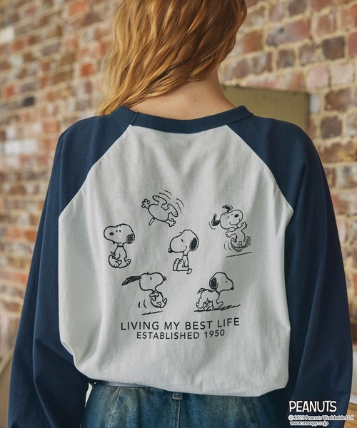 PEANUTS(ピーナッツ)の「【PEANUTS / SNOOPY】別注 ピーナッツ スヌーピー ヴィンテージプリントリンガー長袖Tシャツ(Tシャツ/カットソー・レディース・ネイビー系2/ネイビー系/チャコールグレー/ブラック系/スミクロ/ネイビー・FREE)」の15枚目の写真