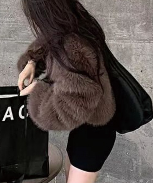 ふわふわ 今期主役級ふわふわアウター。ミックスシャギーファーダブルジップ