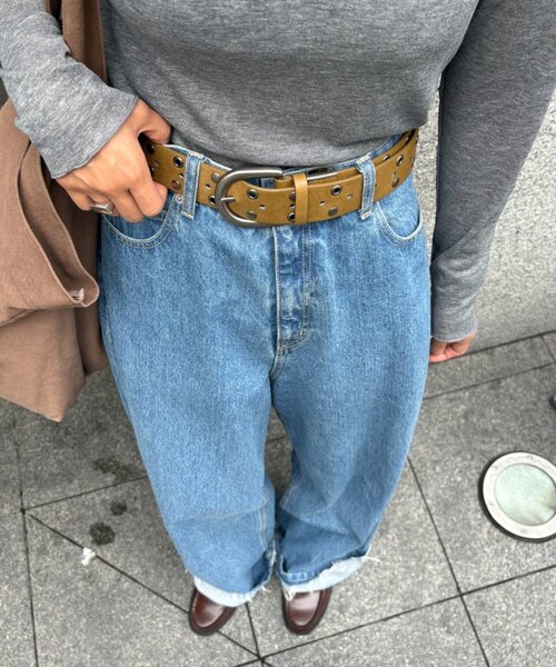 CIAOPANIC TYPY（チャオパニックティピー）の「【UNISEX】スタッズベルト（ベルト・レディース・マスタード/ブラック/グレー/レッド・ONE SIZE）」の16枚目の写真