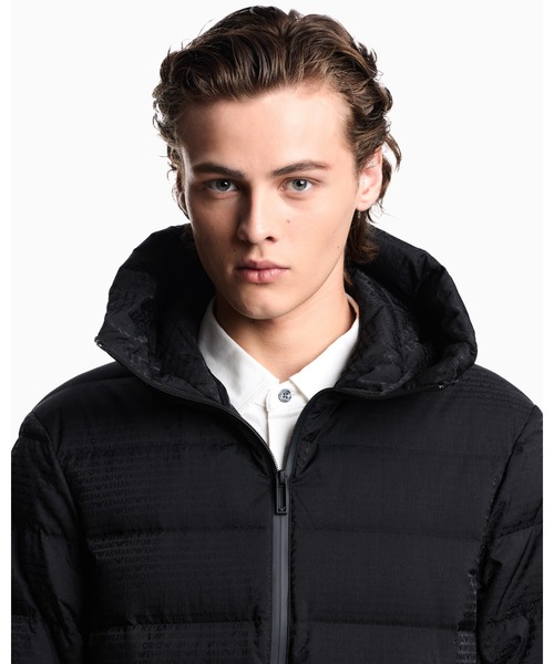 エンポリオ アルマーニ】フード付きダウンジャケット ナイロン