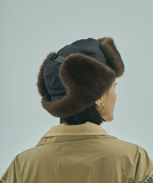 UMBRO(アンブロ)の「(UMBRO × ROSE BUD)FLIGHT CAP(キャップ・レディース・ベージュ/ブラック・ONE SIZE)」の3枚目の写真