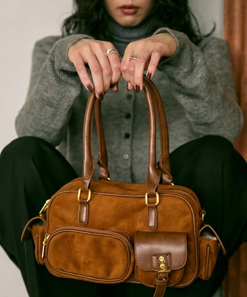 Lutim by u（ルチバイユー）の「Suede utility handle bag / スエード ユーティリティハンドルバック（ハンドバッグ・レディース・キャメル/ブラウン・FREE）」の2枚目の写真