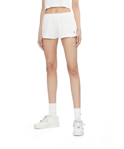 A BATHING APE(アベイシングエイプ)の「BABY DOPPY BADGE POINTELLE SHORTS(その他パンツ・レディース・アイボリー/ブラック・SMALL/X-SMALL)」の5枚目の写真