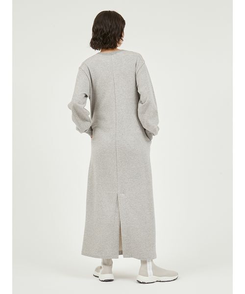 emmi(エミ)の「【セットアイテム】チュールビスチェ×裏毛ワンピースセット(ワンピース・レディース・ベージュ/ネイビー/グレー・0/1)」の20枚目の写真
