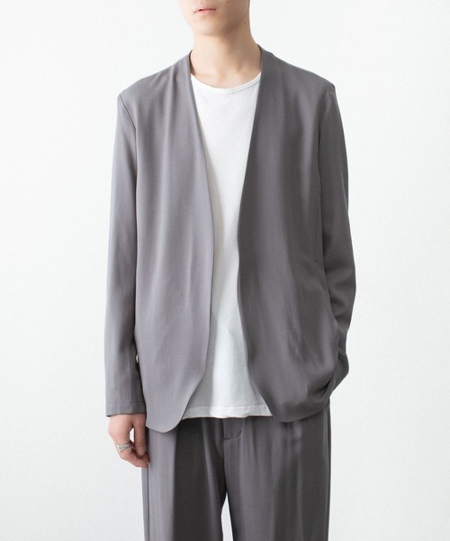 ATTACHMENT（アタッチメント）の「2/90 ウールツイストツイル カラーレスジャケット / 2/90 WO TWIST TWILL COLLARLESS JKT（ノーカラージャケット・メンズ・ブラック/グレー・1/2/3）」の3枚目の写真