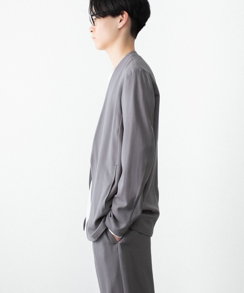 ATTACHMENT（アタッチメント）の「2/90 ウールツイストツイル カラーレスジャケット / 2/90 WO TWIST TWILL COLLARLESS JKT（ノーカラージャケット・メンズ・ブラック/グレー・1/2/3）」の6枚目の写真