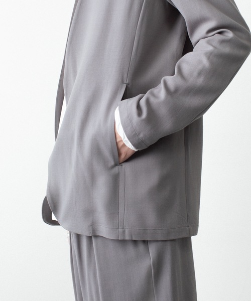 ATTACHMENT（アタッチメント）の「2/90 ウールツイストツイル カラーレスジャケット / 2/90 WO TWIST TWILL COLLARLESS JKT（ノーカラージャケット・メンズ・ブラック/グレー・1/2/3）」の8枚目の写真