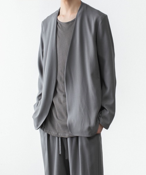 ATTACHMENT（アタッチメント）の「2/90 ウールツイストツイル カラーレスジャケット / 2/90 WO TWIST TWILL COLLARLESS JKT（ノーカラージャケット・メンズ・ブラック/グレー・1/2/3/4）」の6枚目の写真