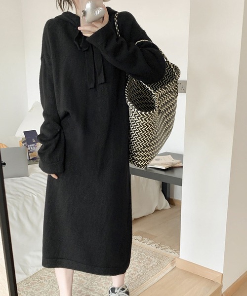 lulufa(ルルファ)の「フード付き ニットロングワンピース 長袖/ 新生活 ルームウェア ゆるシルエット 韓国(ワンピース・レディース・ブラック/アイボリー/グレー・FREE)」の2枚目の写真