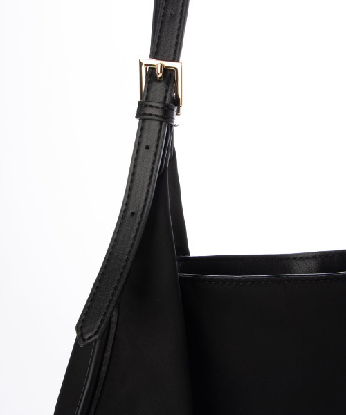 cache cache(カシュ カシュ)の「カシュカシュ cachecache / ベルトハンドルナイロントート(トートバッグ・レディース・ブラック/レオパード・FREE)」の6枚目の写真