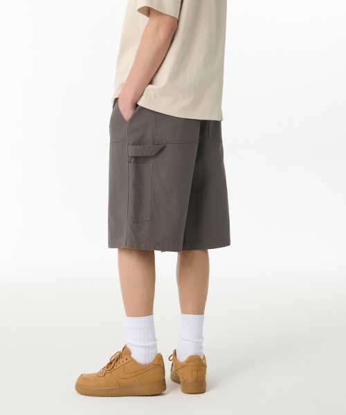 MUSINSA STANDARD（ムシンサスタンダード）の「キャンバスダブルニーカーペンターバミューダパンツ[ダスティカーキ]（その他パンツ・メンズ・その他・36/34/32/30/31/33/28/29）」の2枚目の写真