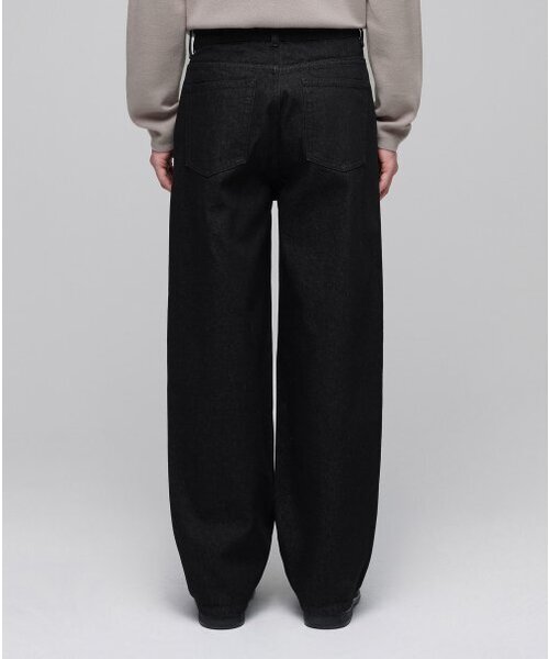 MUSINSA STANDARD（ムシンサスタンダード）の「ベルト付きセミバルーンデニムパンツ[ローブラック]（デニムパンツ・メンズ・その他・36/27/28/34/32/30/31/33/26）」の4枚目の写真