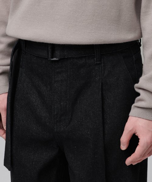MUSINSA STANDARD（ムシンサスタンダード）の「ベルト付きセミバルーンデニムパンツ[ローブラック]（デニムパンツ・メンズ・その他・36/27/28/34/32/30/31/33/26）」の6枚目の写真