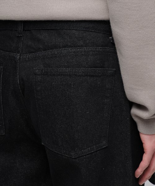 MUSINSA STANDARD（ムシンサスタンダード）の「ベルト付きセミバルーンデニムパンツ[ローブラック]（デニムパンツ・メンズ・その他・36/27/28/34/32/30/31/33/26）」の9枚目の写真