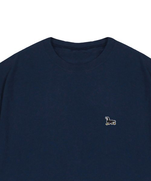 GRAVER（グレーバー）の「[ユニセックス]イエローブーツパピー刺繍半袖Tシャツ_ネイビー（Tシャツ/カットソー・レディース・ネイビー・SMALL/LARGE/MEDIUM）」の3枚目の写真