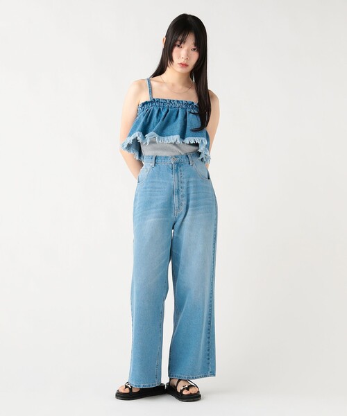 BEAMS HEART(ビームスハート)の「【セットアイテム】フリル デニム ビスチェ × パンツ(つなぎ/オールインワン・レディース・インディゴブルー/サックスブルー・FREE)」の2枚目の写真